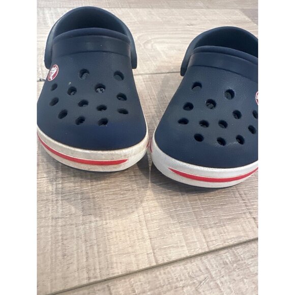 Crocs Kids Navy & Red Classic Clogs With Ventilated Design Child 7 - Picture 4 of 6